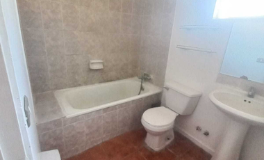 CATALI PROPIEDADES VENDE CASA GRANDE EN CONDOMINIO BILBAO