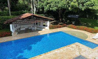ESPECTACULAR FINCA MONTEARROYO EN ALQUILER EN PIEDECUESTA DISPONIBILIDAD INMEDIATA!!