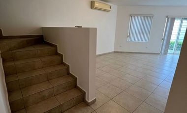 CASA EN RENTA EN LA RIOJA EN MONTERREY NUEVO LEON