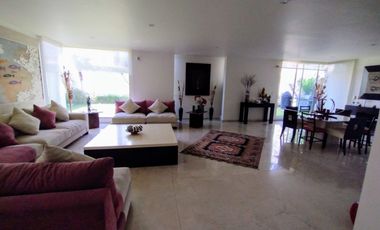 MARAVILLOSA RESIDENCIA EN VENTA EN EXCLUSIVO CONDOMINIO EN LA PARTE BAJA DE SAN JERÓNIMO