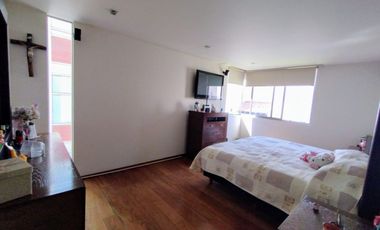 MARAVILLOSA RESIDENCIA EN VENTA EN EXCLUSIVO CONDOMINIO EN LA PARTE BAJA DE SAN JERÓNIMO