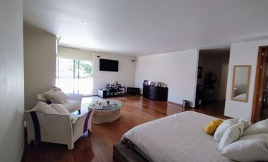 MARAVILLOSA RESIDENCIA EN VENTA EN EXCLUSIVO CONDOMINIO EN LA PARTE BAJA DE SAN JERÓNIMO