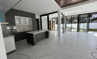 FOR SALE: 7BR ALABANG HILLSBOROUGH
