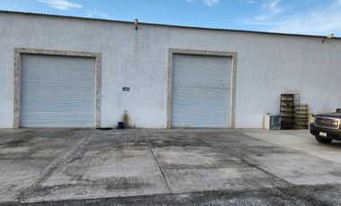 SE VENDE BODEGA (con opción de FERRETERÍA), Zona Centro, Parras Coahuila