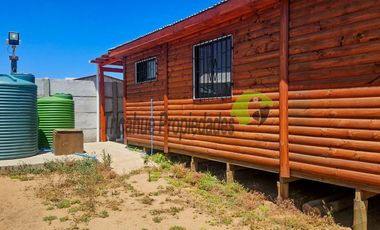 Venta de Sitio de 220 m2 con cabaña amoblada. Guanaqueros, Coquimbo. $47 millones