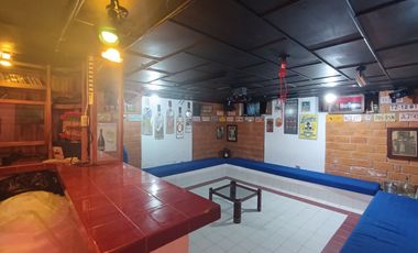 CASA EN VENTA  O CAMBIO POR DEPARTAMENTO, EN ZONA ESTRATEGICA DE CUENCA,  EL BATAN