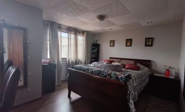 CASA EN VENTA  O CAMBIO POR DEPARTAMENTO, EN ZONA ESTRATEGICA DE CUENCA,  EL BATAN