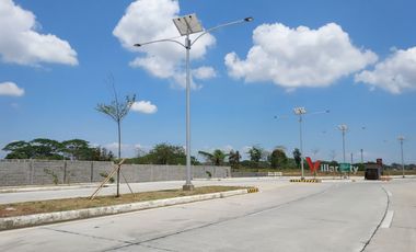 The Residential Lots along Villar Avenue near Villar City