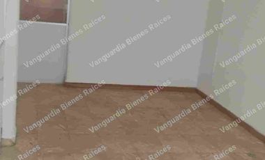 Casa en renta en Maravillas Cuernavaca.  Como negocio, oficinas, farmacias, etc. Uso de suelo comercial.
