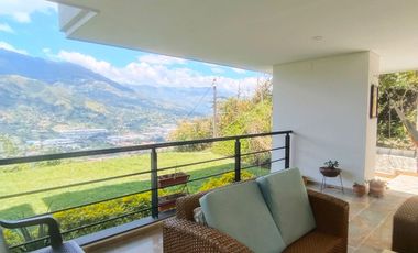 💥VENDO💥Casa Campestre en el exclusivo sector de Copacabana Barrio Pedregal parte alta Parcelación El Paraíso.