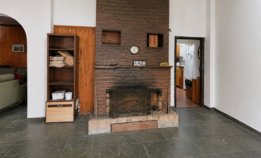 Moreno - Venta - Casa 5 Ambientes