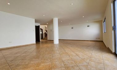 Casa en renta en jardines de zavaleta