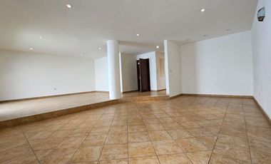 Casa en renta en jardines de zavaleta