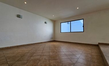 Casa en renta en jardines de zavaleta