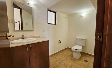 Casa en renta en jardines de zavaleta