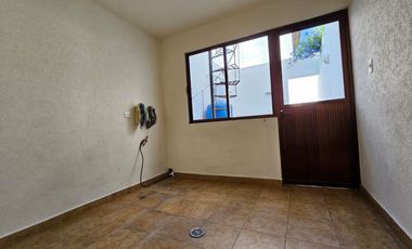 Casa en renta en jardines de zavaleta