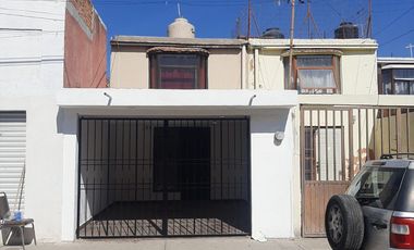 ¡Excelente casa en renta SIN AMUEBLAR  en la colonia Providencia!