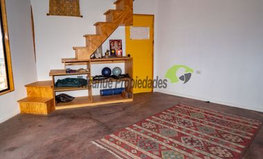 Venta de hermosa parcela de 10.000 m2, con 3 cabañas, agua de riego. Sector Mamalluca, Vicuña. $180 millones.