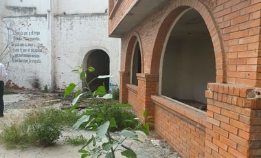 VENTA DE FINCA URBANA INDUSTRIAL EN CALZADA MIGUEL HIDALGO ESQ. BENITO JUAREZ, SILAO, GUANAJUATO