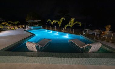 VEN A DISFRUTAR ALQUILO EXCLUSIVA FINCA VILLA LINA LLAMANOS AL3219317072 CONTAMOS CON LA MEJOR DOTACION TE ESPERAMOS..