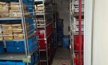 BODEGA EN RENTA CON UNA AREA DE 1,885 M2, EN LA COLONIA DEL CARMEN, ALCALDIA COYOACAN