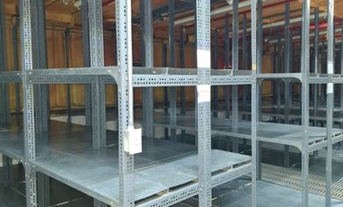 BODEGA EN RENTA CON UNA AREA DE 1,885 M2, EN LA COLONIA DEL CARMEN, ALCALDIA COYOACAN