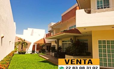 VENDO CASA RESIDENCIAL EN COSTA DE ORO