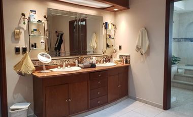 VENDO CASA RESIDENCIAL EN COSTA DE ORO