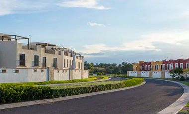 Lote de 13,010 m² en comunidad cerrada con campo de golf, en venta, San Miguel de Allende.