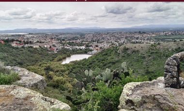 Lote para 34 viviendas en comunidad con campo de golf, en venta, San Miguel de Allende.