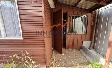 VENDE!! Acogedora casa recién remodelada, Sector Fundo del Carmen.