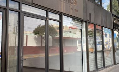 En RENTA… Local Comercial. Ubicado a 3 cuadras de Los Portales en la Ciudad de Toluca