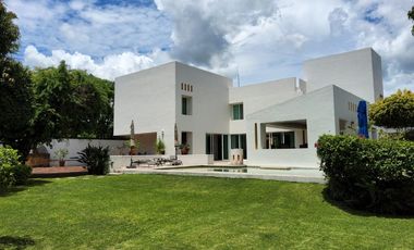 Hermosa Residencia en Venta en Real de Tezoyuca, Morelos