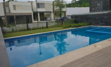 CASA EN RENTA EN MORETTA EN CARRETERA NACIONAL EN MONTERREY NUEVO LEON