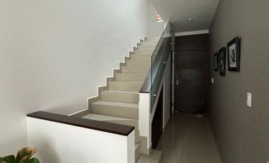 CASA EN RENTA EN MORETTA EN CARRETERA NACIONAL EN MONTERREY NUEVO LEON