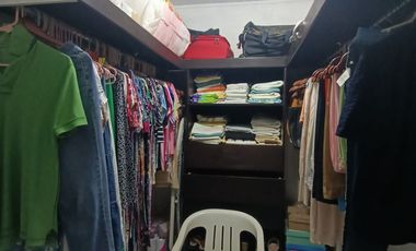 Casa en excelente estado estético en el Fracc. Las Vegas ll. Cerca de Aurrera