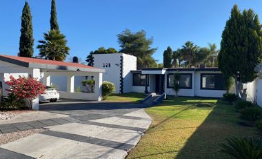 VENTA CASA DE UN PISO EN LA HERRADURA