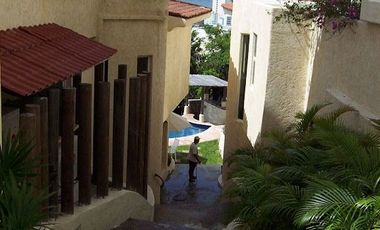 ACAPULCO LOMAS DE COSTA AZUL EN VENTA 6 VILLAS INDIVIDUALES , ALBERCA