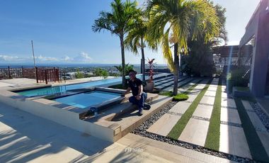 5 Bedrooms House and Lot with infinity pool in Talisay City Cebu