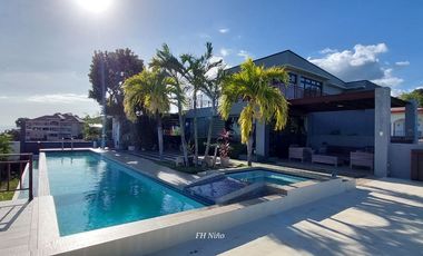 5 Bedrooms House and Lot with infinity pool in Talisay City Cebu