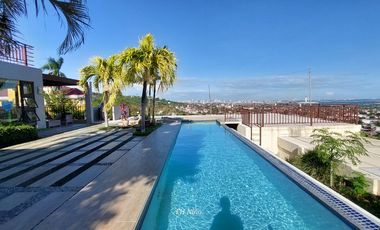5 Bedrooms House and Lot with infinity pool in Talisay City Cebu