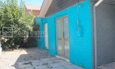 ARRENDAMOS Casa pensada para instituciones o restaurantes en esquina