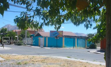 ARRENDAMOS Casa pensada para instituciones o restaurantes en esquina