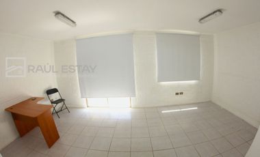 ARRENDAMOS Casa pensada para instituciones o restaurantes en esquina