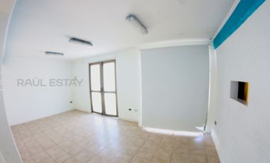 ARRENDAMOS Casa pensada para instituciones o restaurantes en esquina