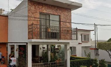 PRECIOSA CASA EN TEZAHUAPAN CUAUTLA MORELOS NO SE ACEPTAN CREDITOS
