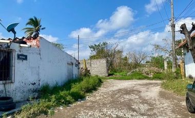 Terreno cerca de Av. Miguel Aleman ideal bodegas, taller, central camioneta, casas interes social