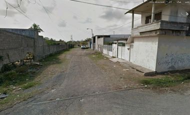 Terreno cerca de Av. Miguel Aleman ideal bodegas, taller, central camioneta, casas interes social