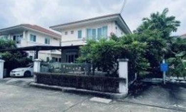บ้าน ปทุมธานี ลำลูกกา หมู่บ้านศุภาลัยการ์เด้นวิลล์ 53.3 ตรว 3 ห้องนอน 2 ห้องน้ำ 1 ห้องครัว 2 ห้องน้่งเล่น ที่จอดรค 1 คัน มี แอร์ 3 ตัว1