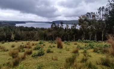 Parcela  con borde Lago Natri de 2,52 há. Sector Miraflores, Chonchi, Chiloé